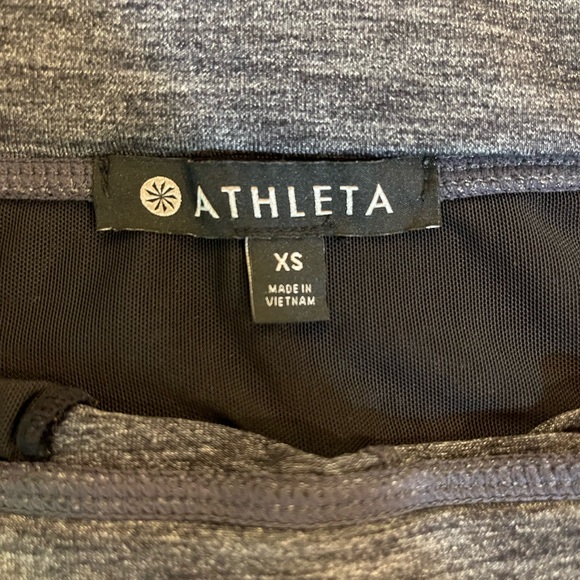 Athleta Bermuda shorts size XS - Picture 3 of 6